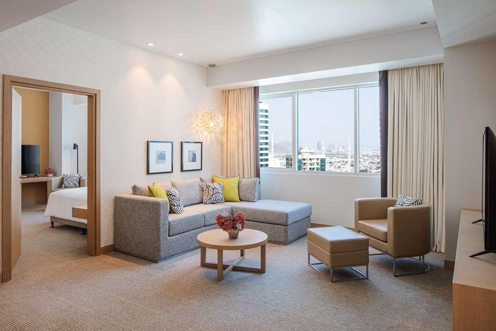Doubletree By Hilton Fujairah City Habitación foto